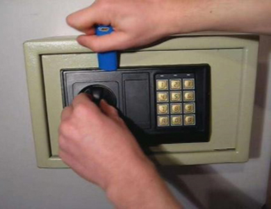 新津24小时上门开锁公司